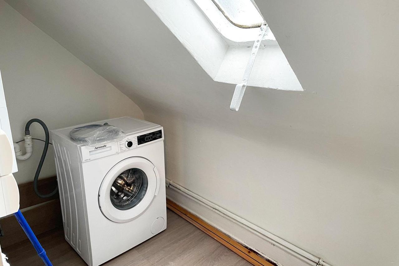 Cozy 2-Room Apartment Brühl Extérieur photo