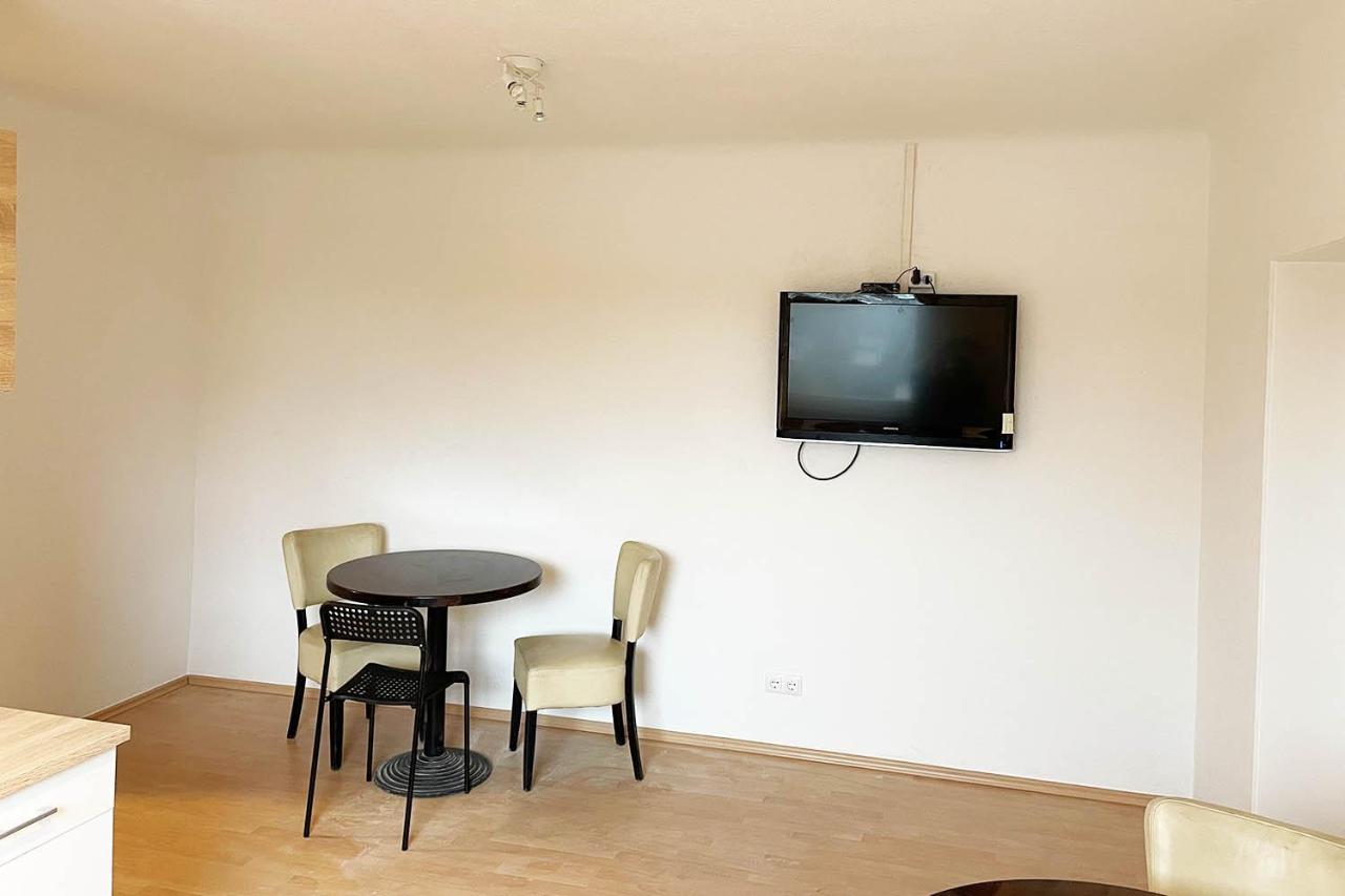 Cozy 2-Room Apartment Brühl Extérieur photo